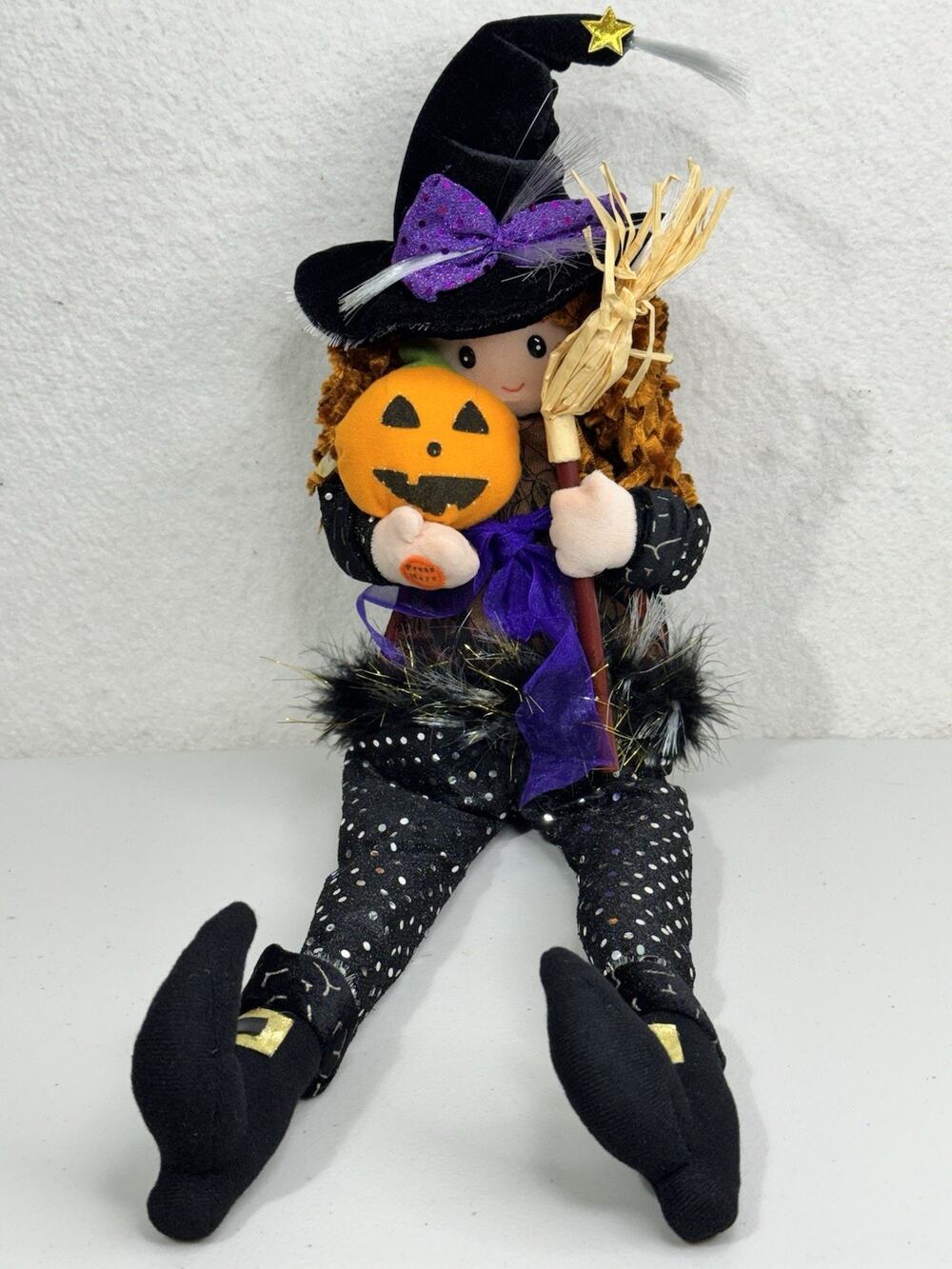 Avon Susie The Fiber Optic Witch Light-Up Sing ‘Ghouls Just Wanna Have Fun’ 2007